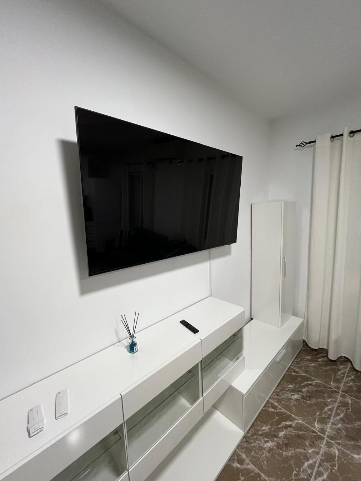 Apartament Mercurio- Barajas 1b
