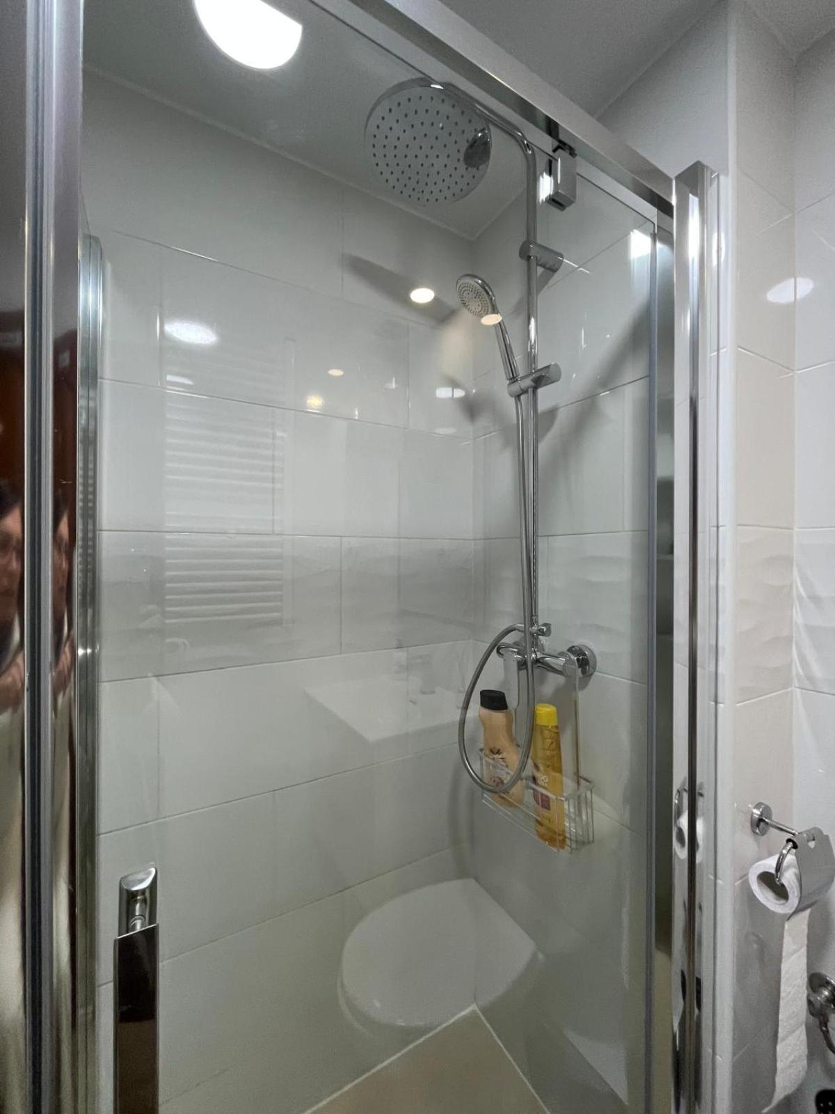 Mercurio- Barajas 1b Apartament